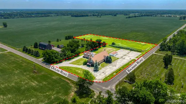 9735 Dolan, Columbus, MI 48063