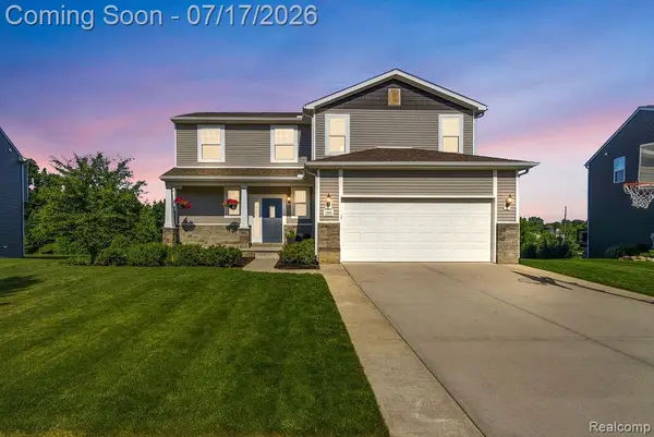 1395 Douglas Fir, Howell, MI 48843