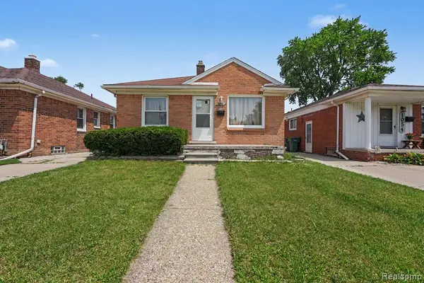 1058 Detroit, Lincoln Park, MI 48146