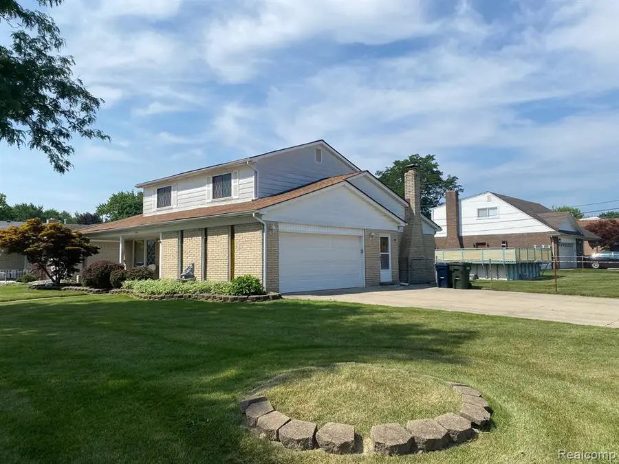 36745 Rowe, Sterling Heights, MI 48312 - #2