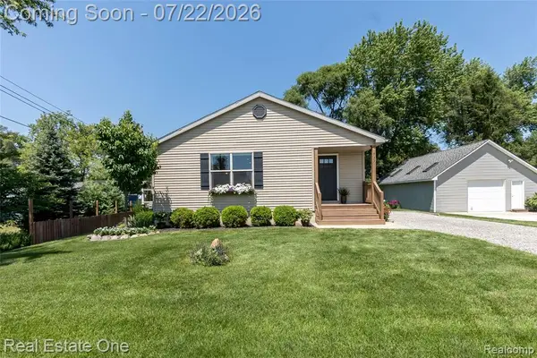 9331 Clifton, Northville, MI 48168