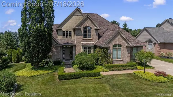 54878 Grenelefe, South Lyon, MI 48178