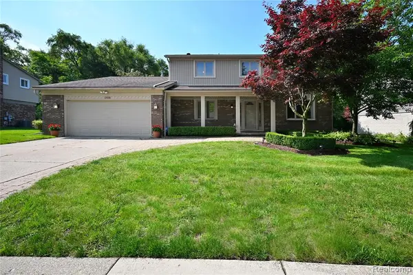 1958 Chancery, Troy, MI 48085