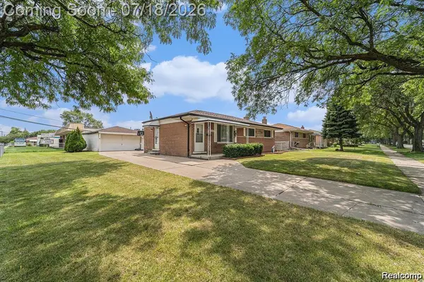 32960 Oakview, Warren, MI 48092