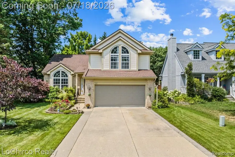 321 Forestview, Waterford, MI 48327 - #2