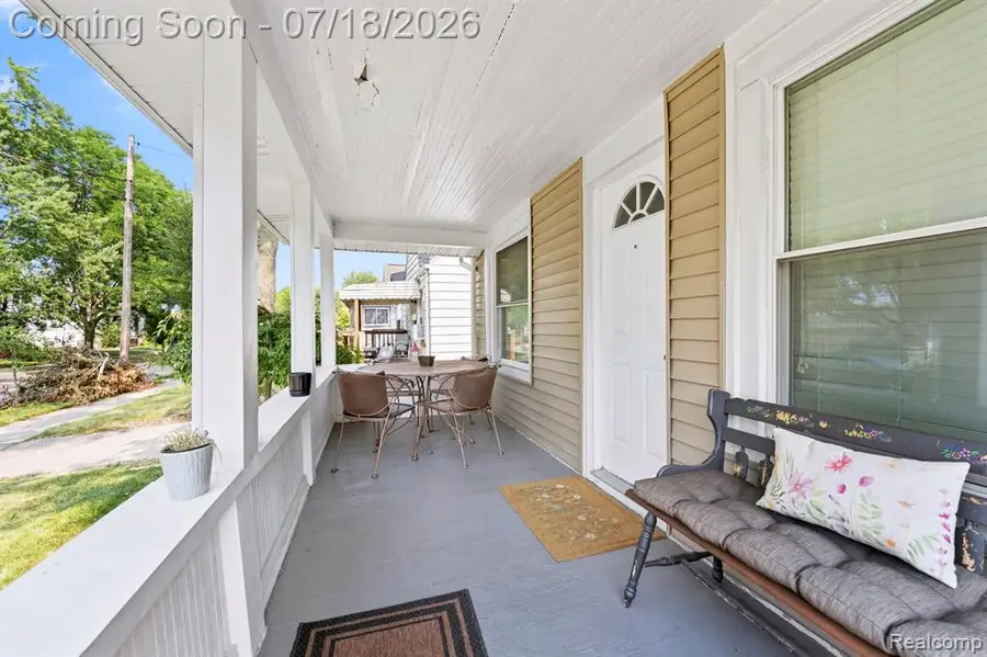 1916 E Troy, Ferndale, MI 48220 - #3