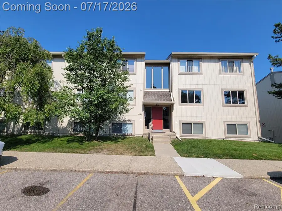 1655 Riverside #10, Rochester Hills, MI 48309 - #3