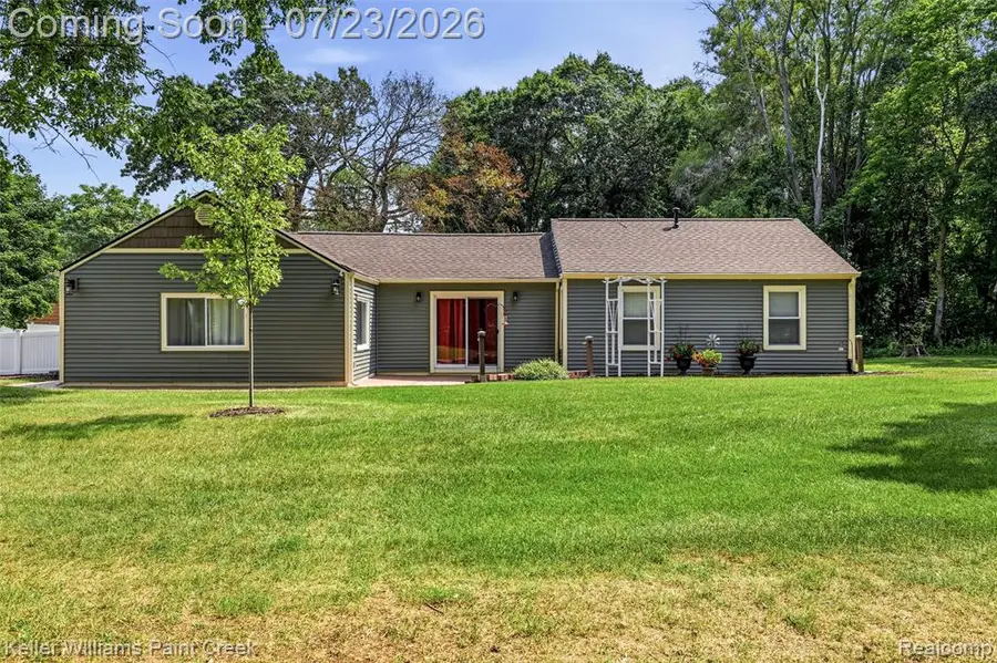 423 East, Holly, MI 48442 - #2