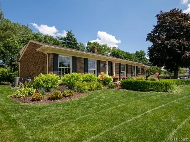 4923 Dusk, Utica, MI 48316 - #2