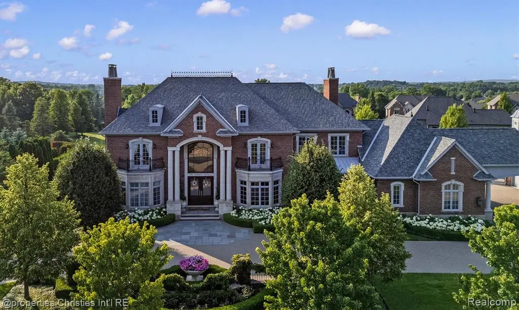 2902 Addison, Rochester, MI 48306 - #1