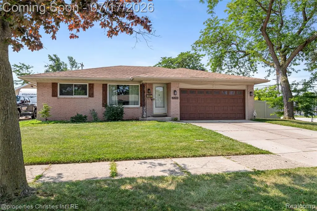 20200 Shores, Saint Clair Shores, MI 48080 - #1