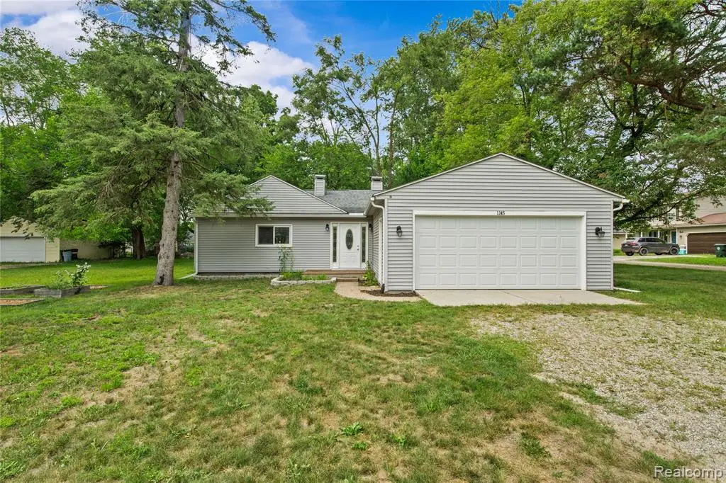 1145 Bayfield, Lake Orion, MI 48362 - #1