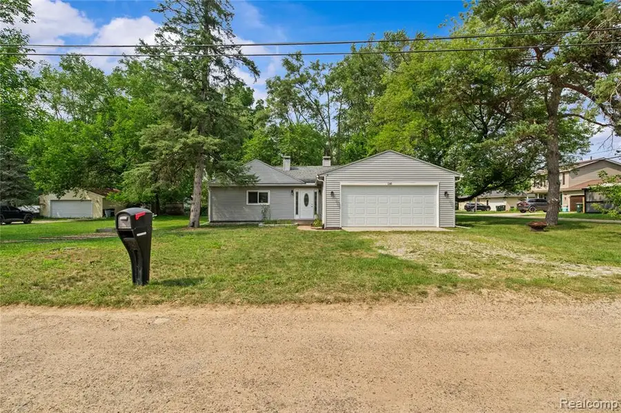 1145 Bayfield, Lake Orion, MI 48362 - #2