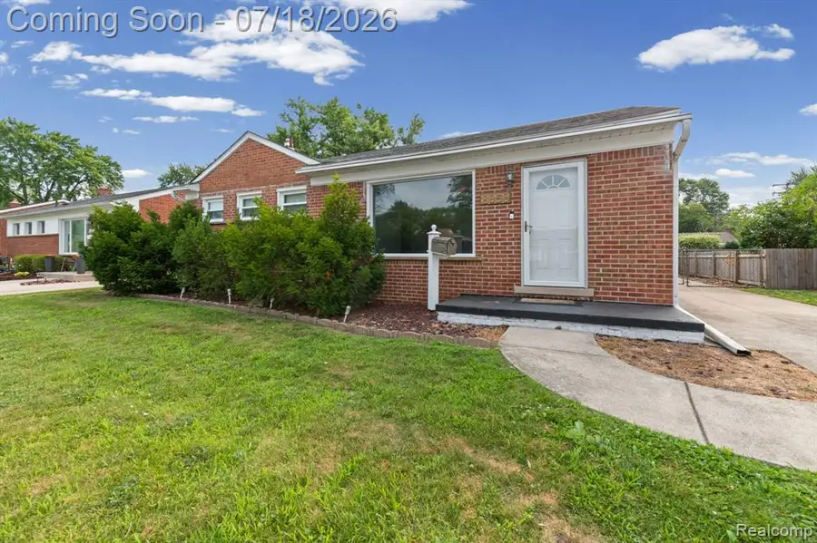 8950 Brentwood, Livonia, MI 48150 - #3