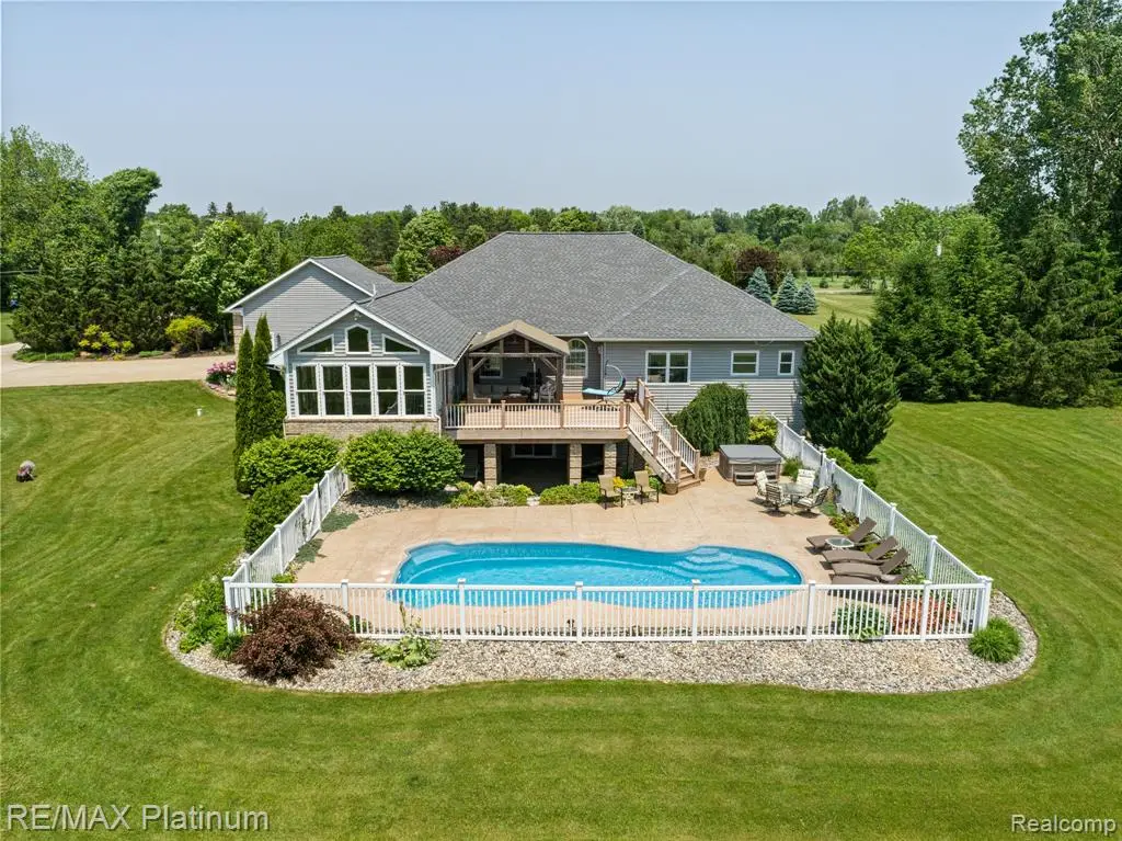 8922 Mcclements, Brighton, MI 48114 - #1