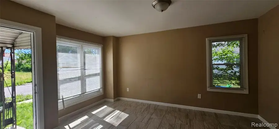 8095 Roselawn, Detroit, MI 48204 - #3