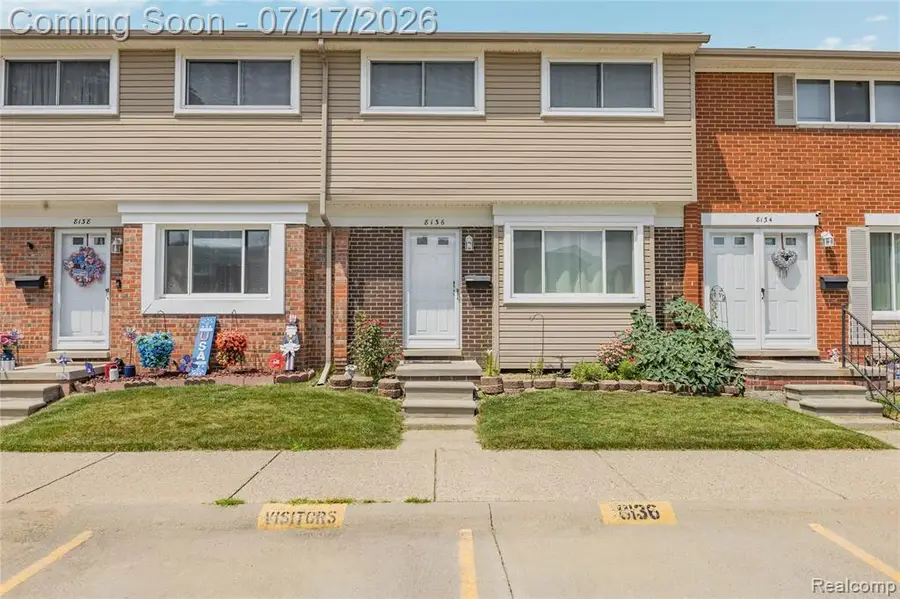8136 Busko, Warren, MI 48093 - #2