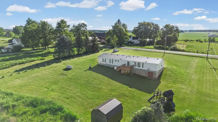 865 Brown City, Imlay City, MI 48444 - #2