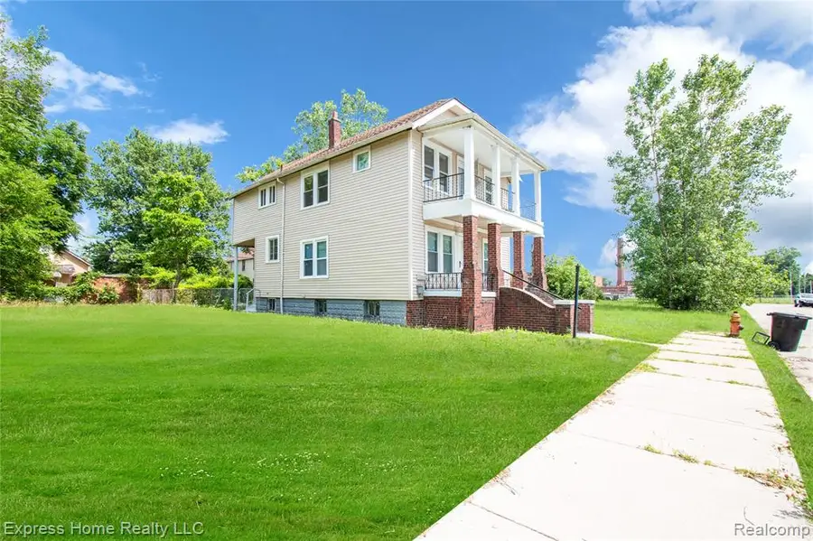 13484 Maine, Hamtramck, MI 48212 - #3