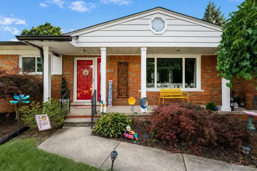 18701 Thomasine, Clinton Township, MI 48036 - #3