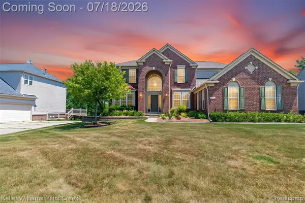 6423 Moonstone, Grand Blanc, MI 48439