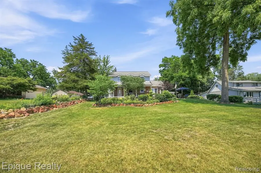 1642 Delmonte, Wolverine Lake, MI 48390 - #3