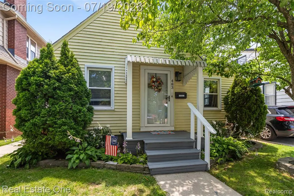 483 Kings, Wyandotte, MI 48192 - #1