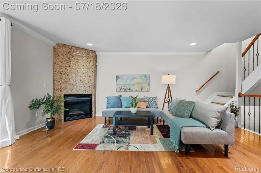 1153 Kirts #A, Troy, MI 48084 - #3