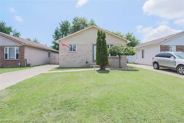 19778 E 14 Mile, Roseville, MI 48066