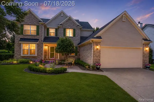 5363 Mill Race Way, Commerce Twp, MI 48382