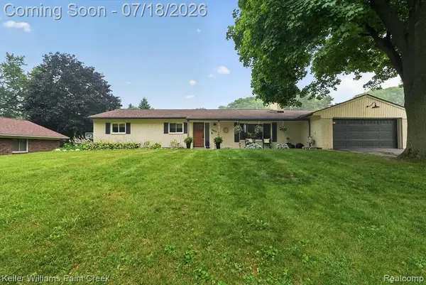 2935 Saint Jude, Waterford, MI 48329