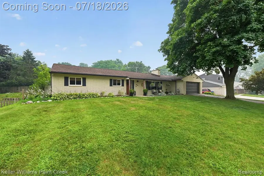 2935 Saint Jude, Waterford, MI 48329 - #2