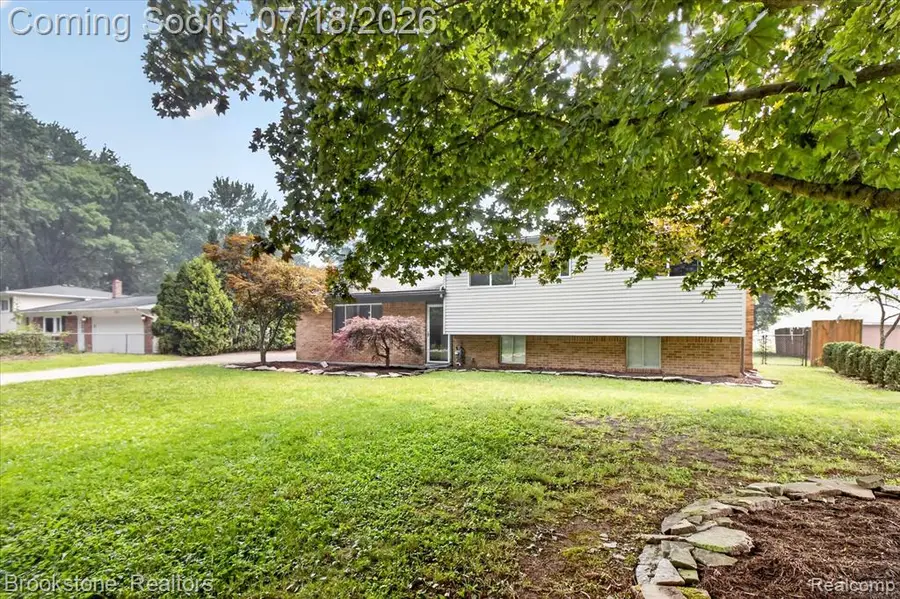 7176 Perry Lake, Clarkston, MI 48346 - #3