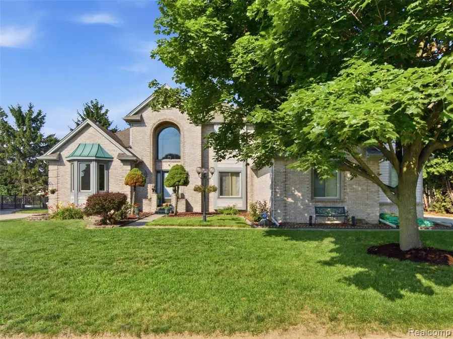 48507 Montelepre, Utica, MI 48315 - #2