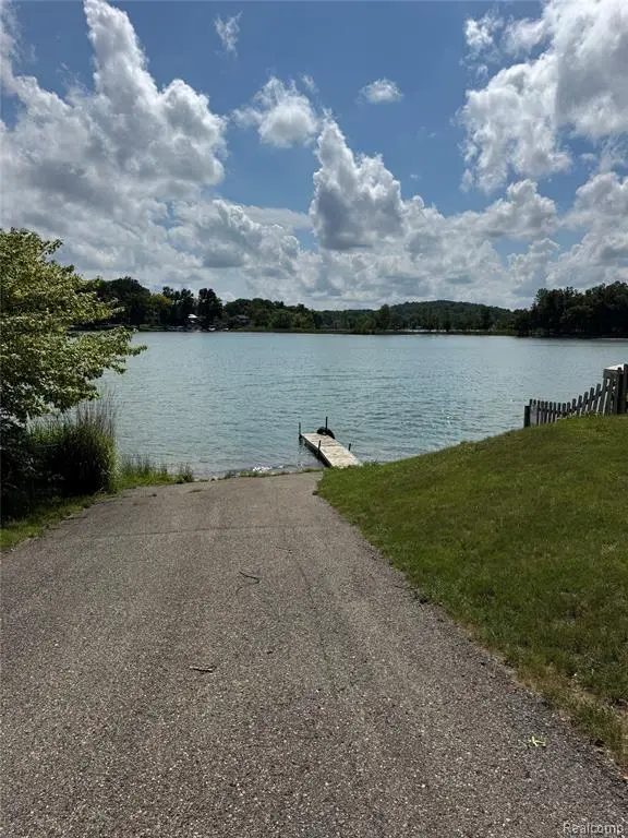 6798 Saline, Waterford, MI 48329 - #3