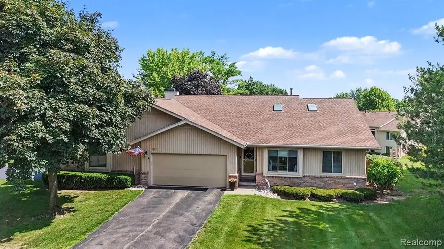 1991 Hunters, Lake Orion, MI 48360 - #2