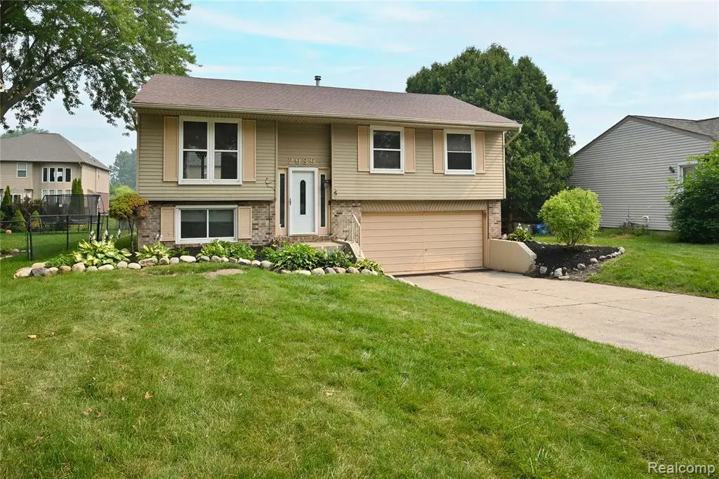 2939 Winter, Troy, MI 48083 - #1