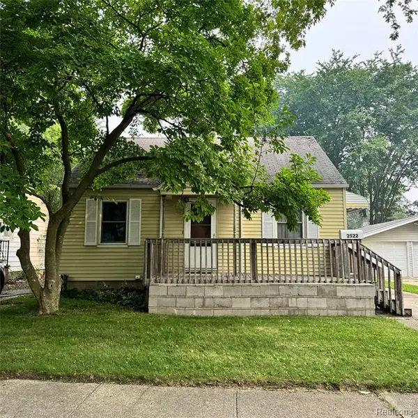 2522 Deindorfer, Saginaw, MI 48602