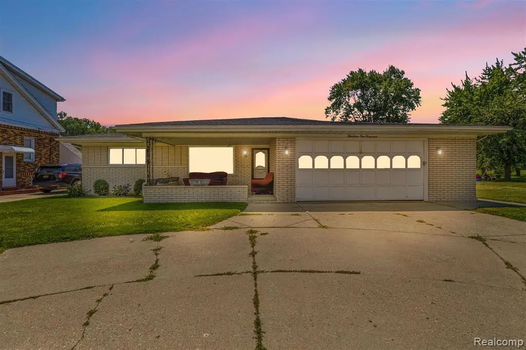 19100 Masonic, Roseville, MI 48066 - #1