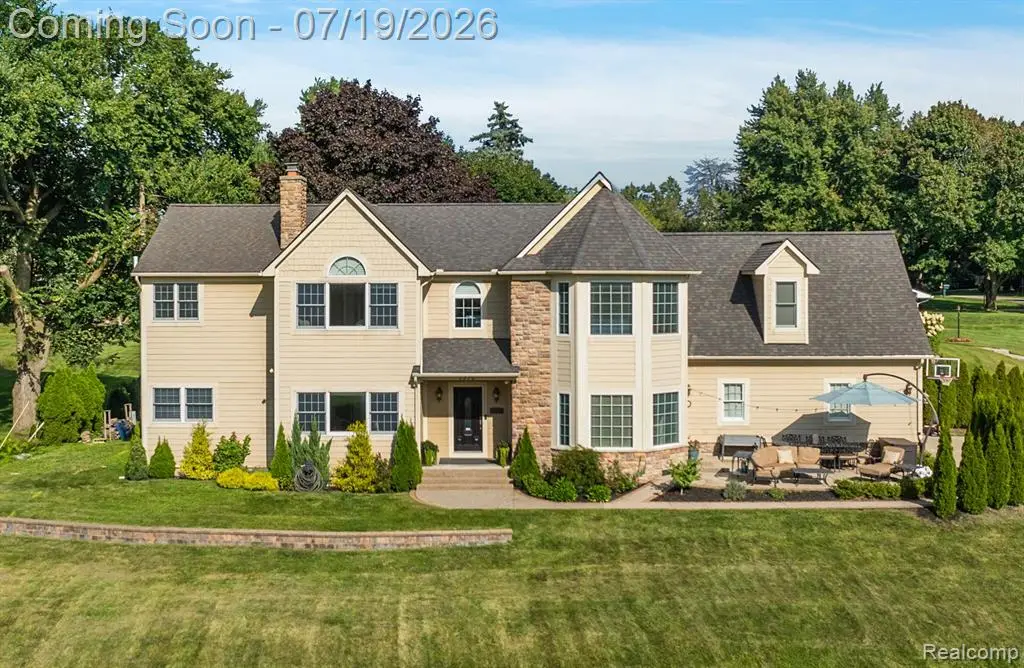 1370 Fieldway, Bloomfield Hills, MI 48302 - #1
