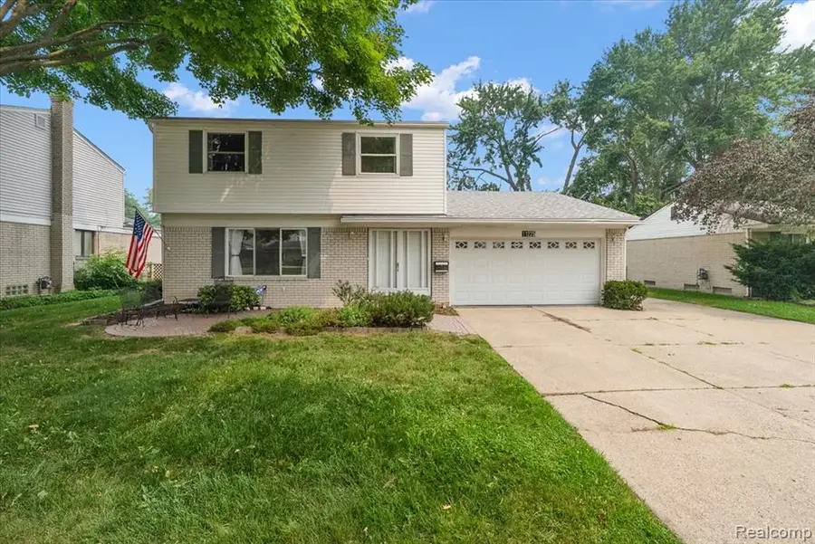 11225 Alwardt, Sterling Heights, MI 48313 - #2