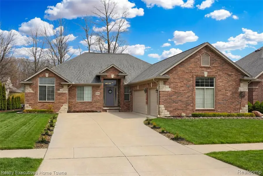 50486 Torrey Pines, Macomb, MI 48042 - #2