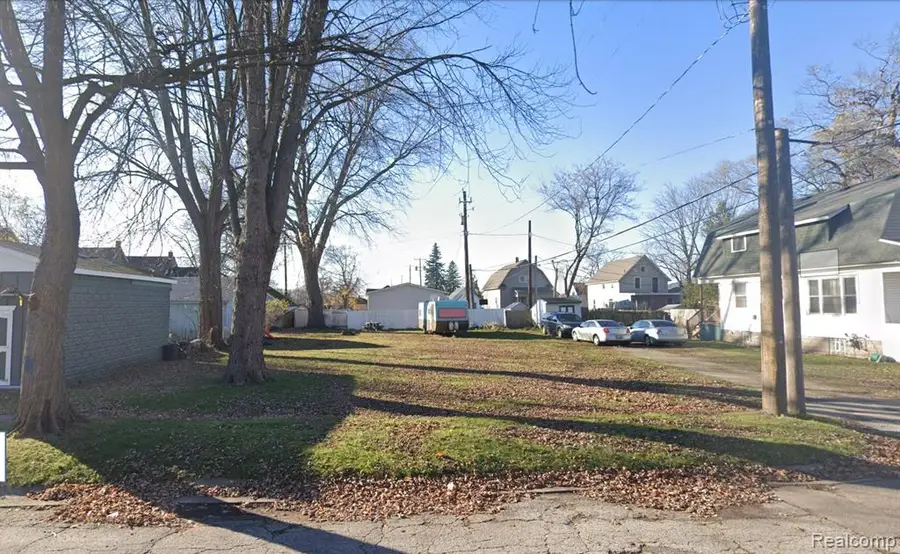 2015 Elk, Port Huron, MI 48060 - #2