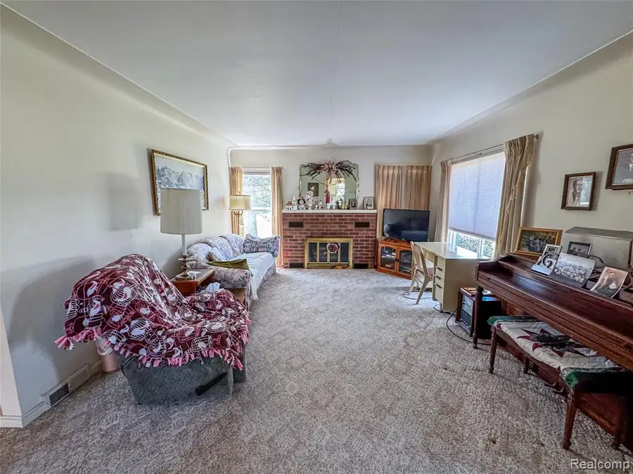 11651 S New Lothrop, Durand, MI 48429 - #3