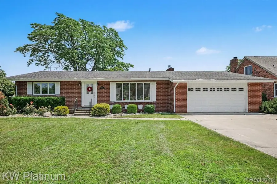 49750 Nautical, New Baltimore, MI 48047 - #2