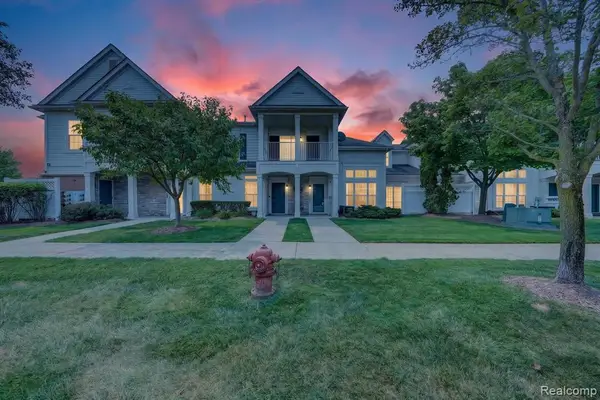 12106 Addington, Walled Lake, MI 48390