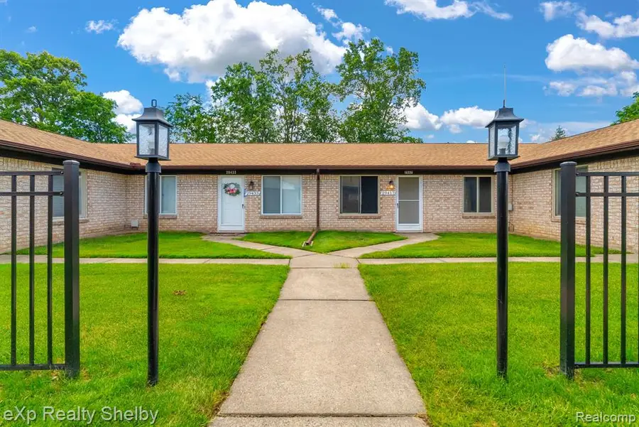 29417 Park Place, Warren, MI 48093 - #3
