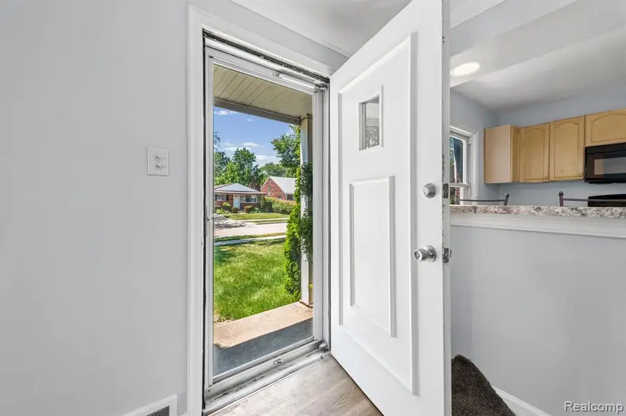 28100 Glenwood, Saint Clair Shores, MI 48081 - #2