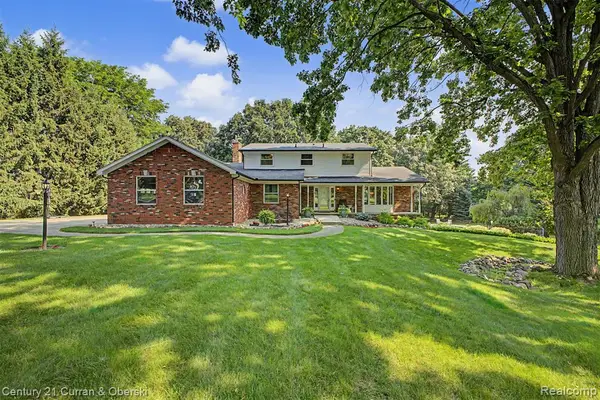 8661 N Dutchess, Romeo, MI 48065
