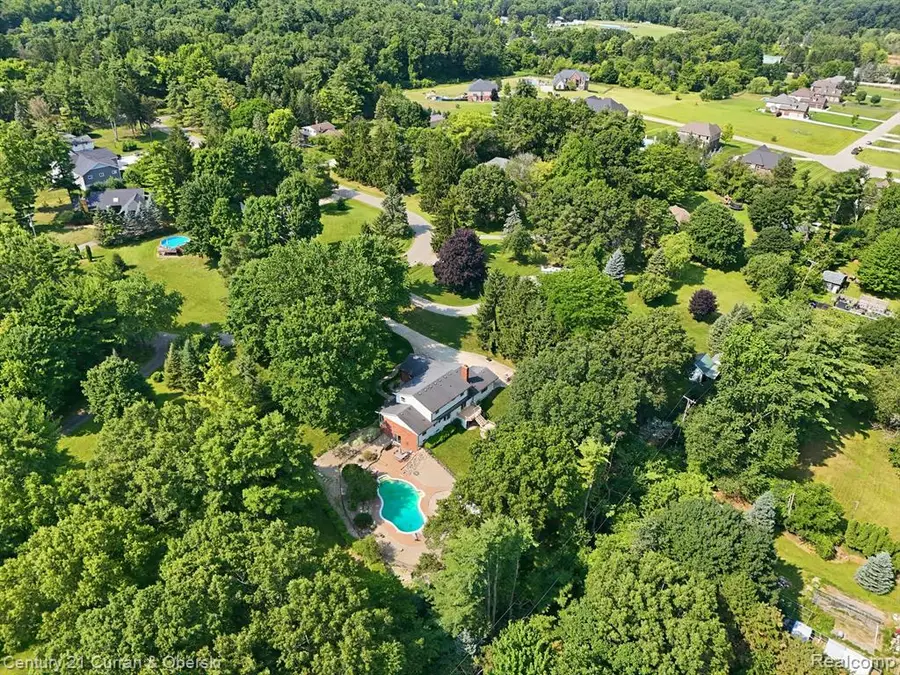 8661 N Dutchess, Romeo, MI 48065 - #2